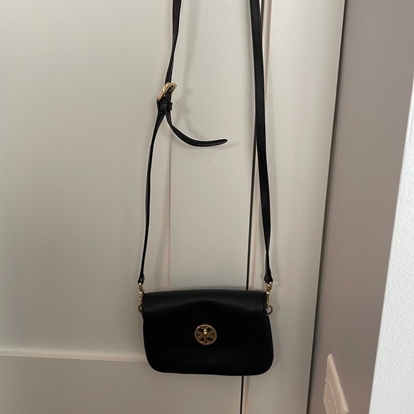 Adjustable Tory Burch cross body bag! - Picture 1 of 4